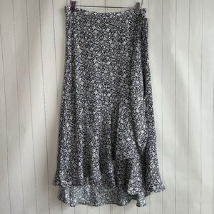 Summersalt size L The Silky Luxe Beach to Brunch Wrap Skirt blue floral coverup